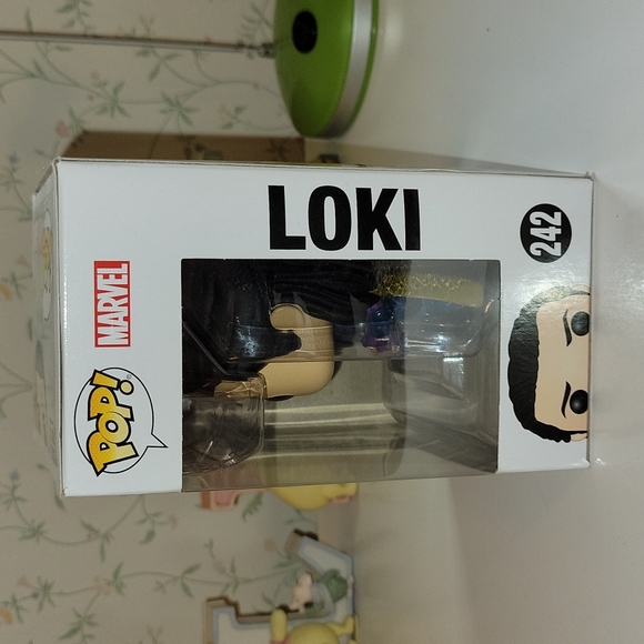 Loki Funko Pop - Picture 2 of 6